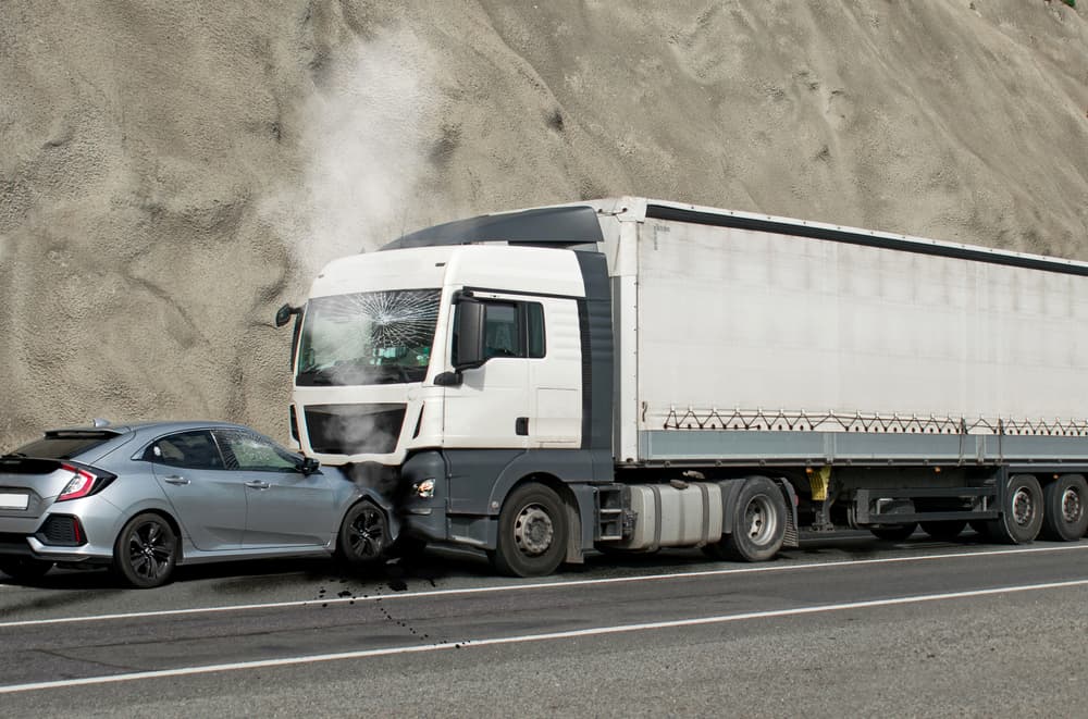 Navigating the Wreck - How to Find the Right Truck Accident Attorney in Dallas